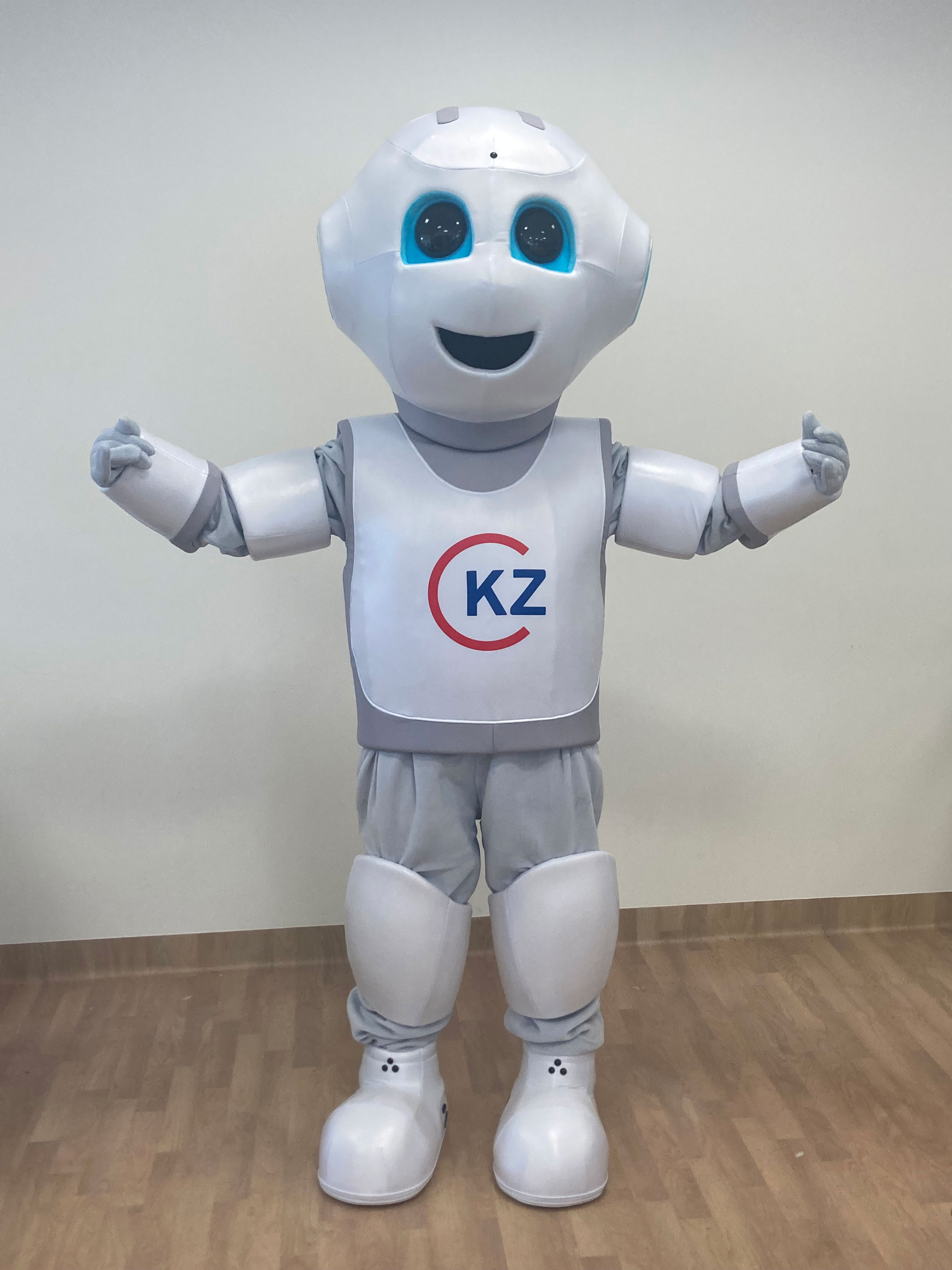 Twój partner w robotyzacji marketingu - Elabika! Czas na przebranie za robota!